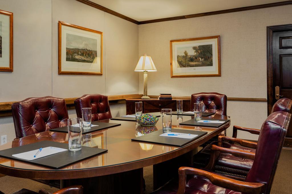 Orchards Hotel Williamstown Bagian luar foto