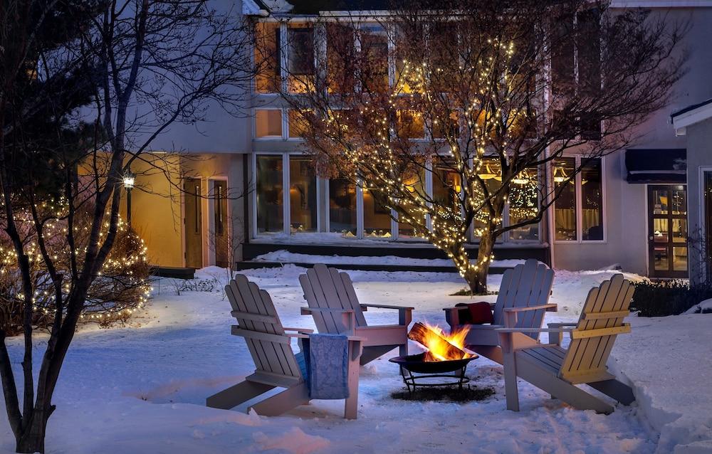 Orchards Hotel Williamstown Bagian luar foto