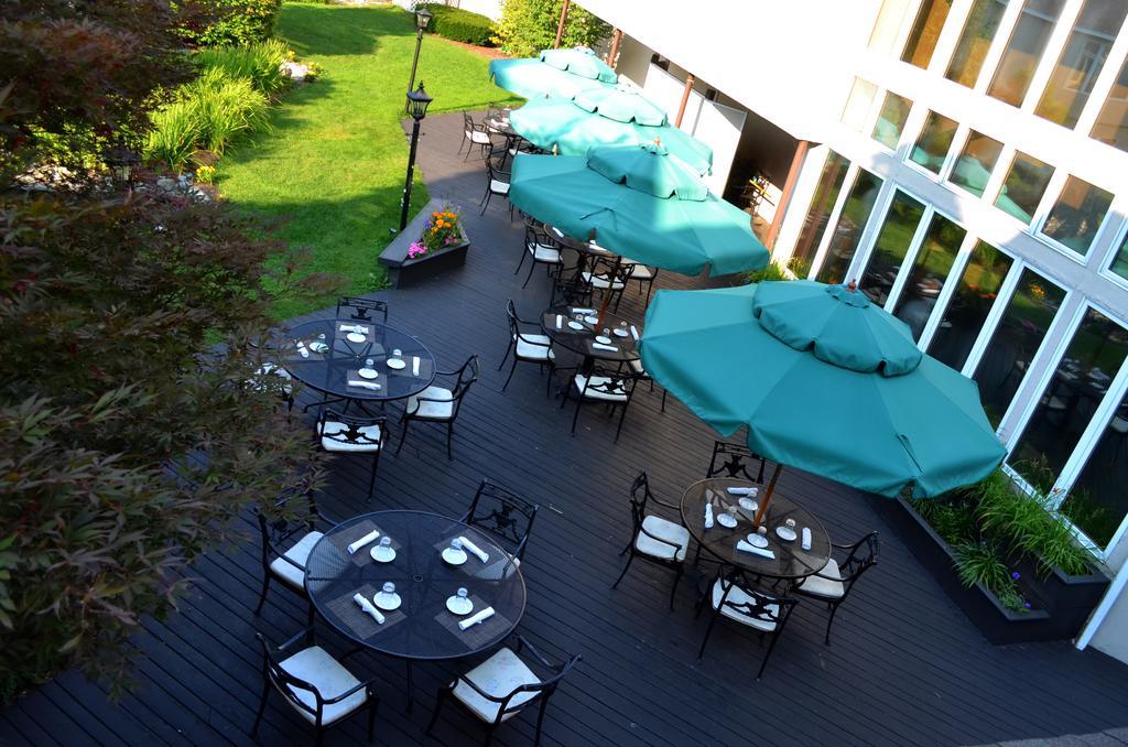 Orchards Hotel Williamstown Bagian luar foto