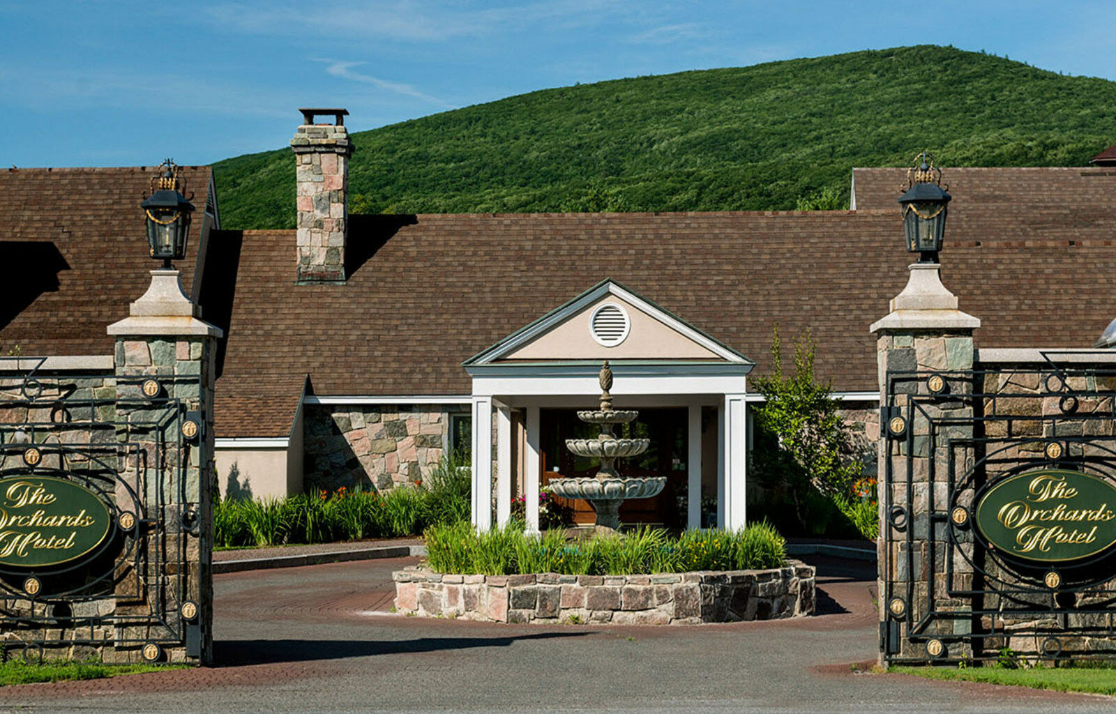 Orchards Hotel Williamstown Bagian luar foto